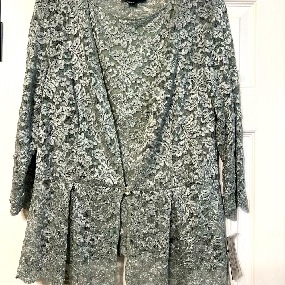 NWT!! Alex Evening top with matching shell
